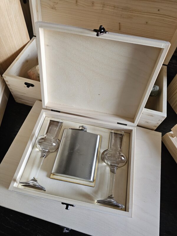 Flask box