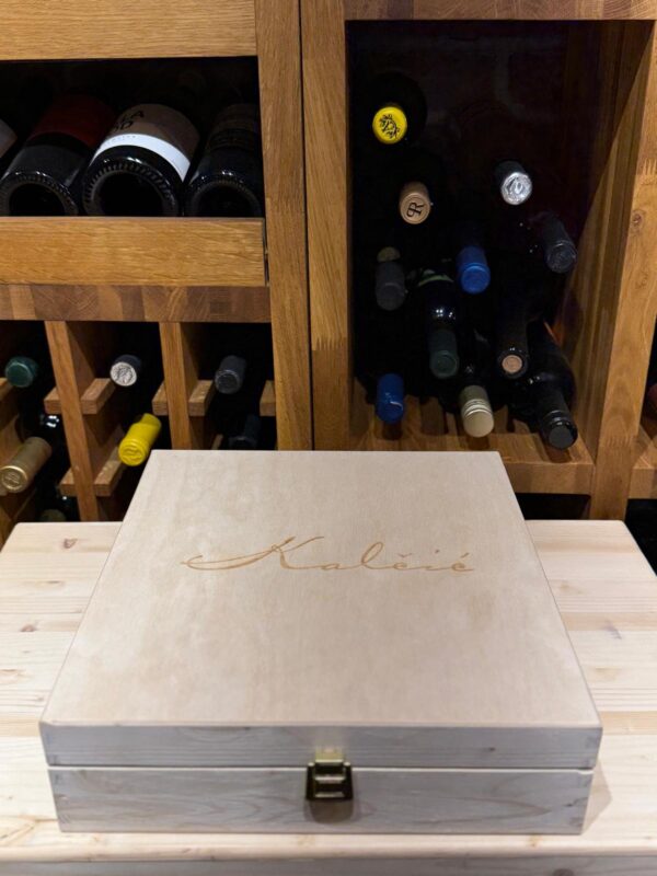 Olive oil box - four bottles